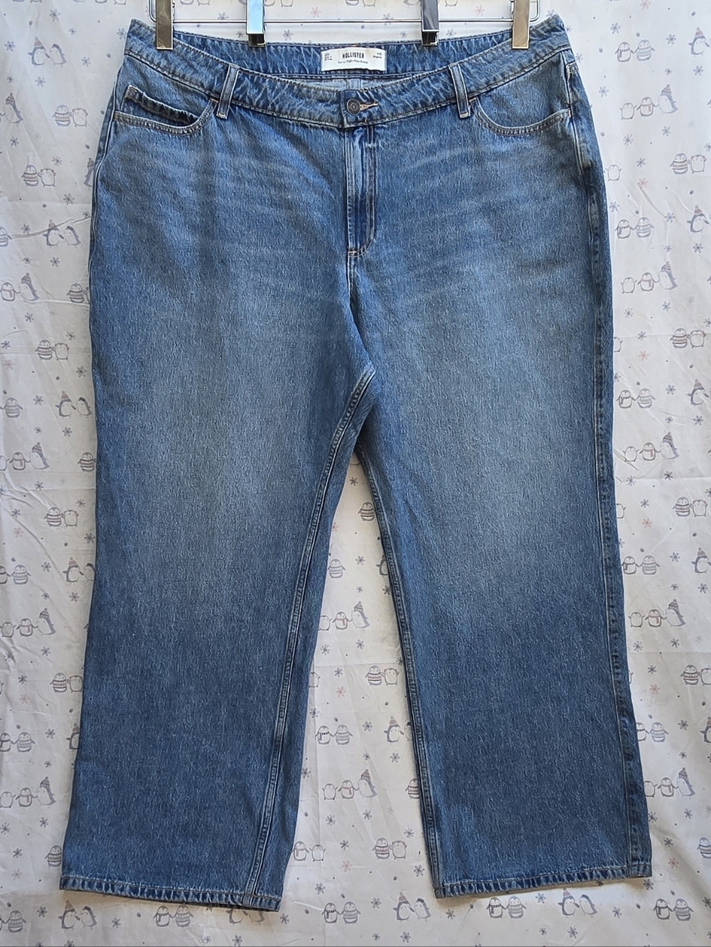 Hollister Curvy High-Rise Baggy Light Blue. Size 20R/w35